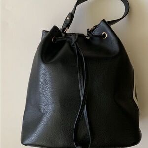 URBAN Expressions Drawstring Bag